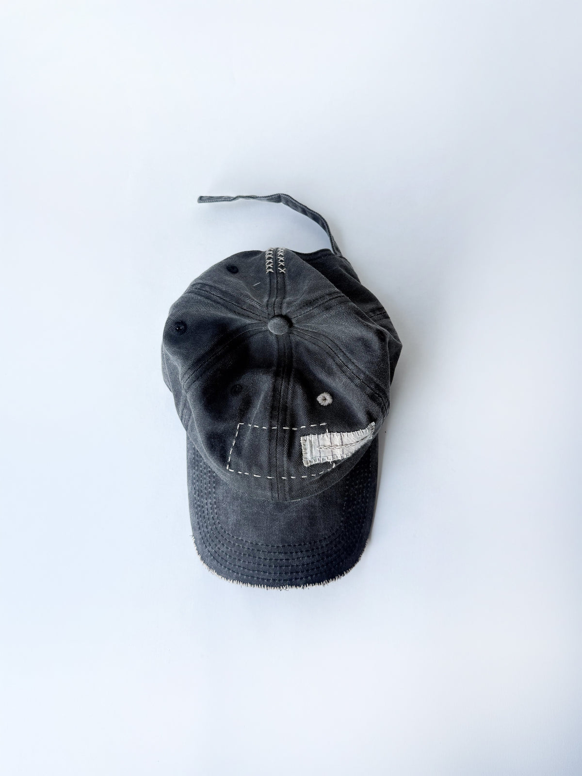02-04 "La Casquette" Washed Black - Beige