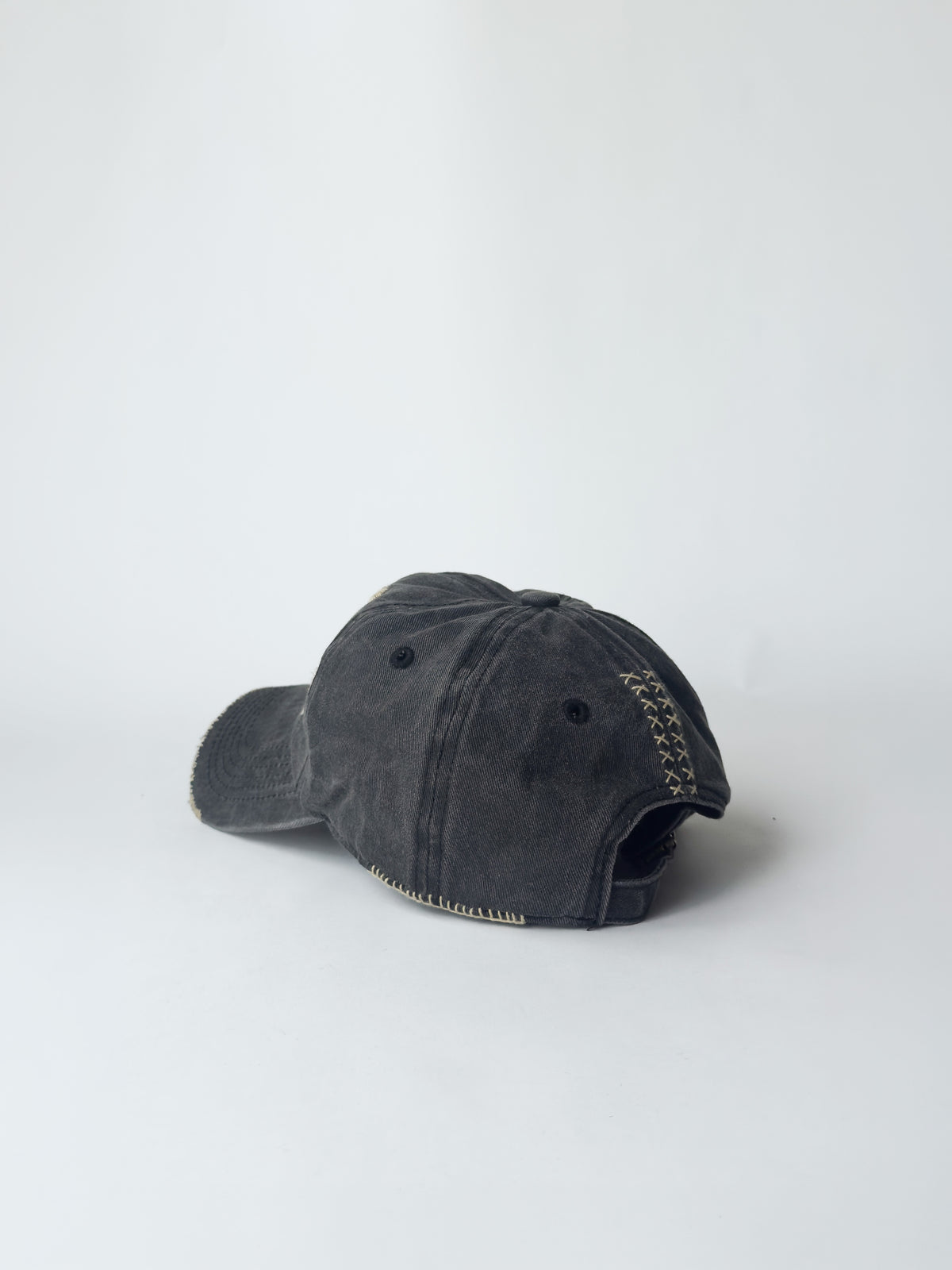02-06 "La Casquette" Washed Black - Light Yellow